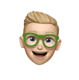 Memoji of Chris Hexton